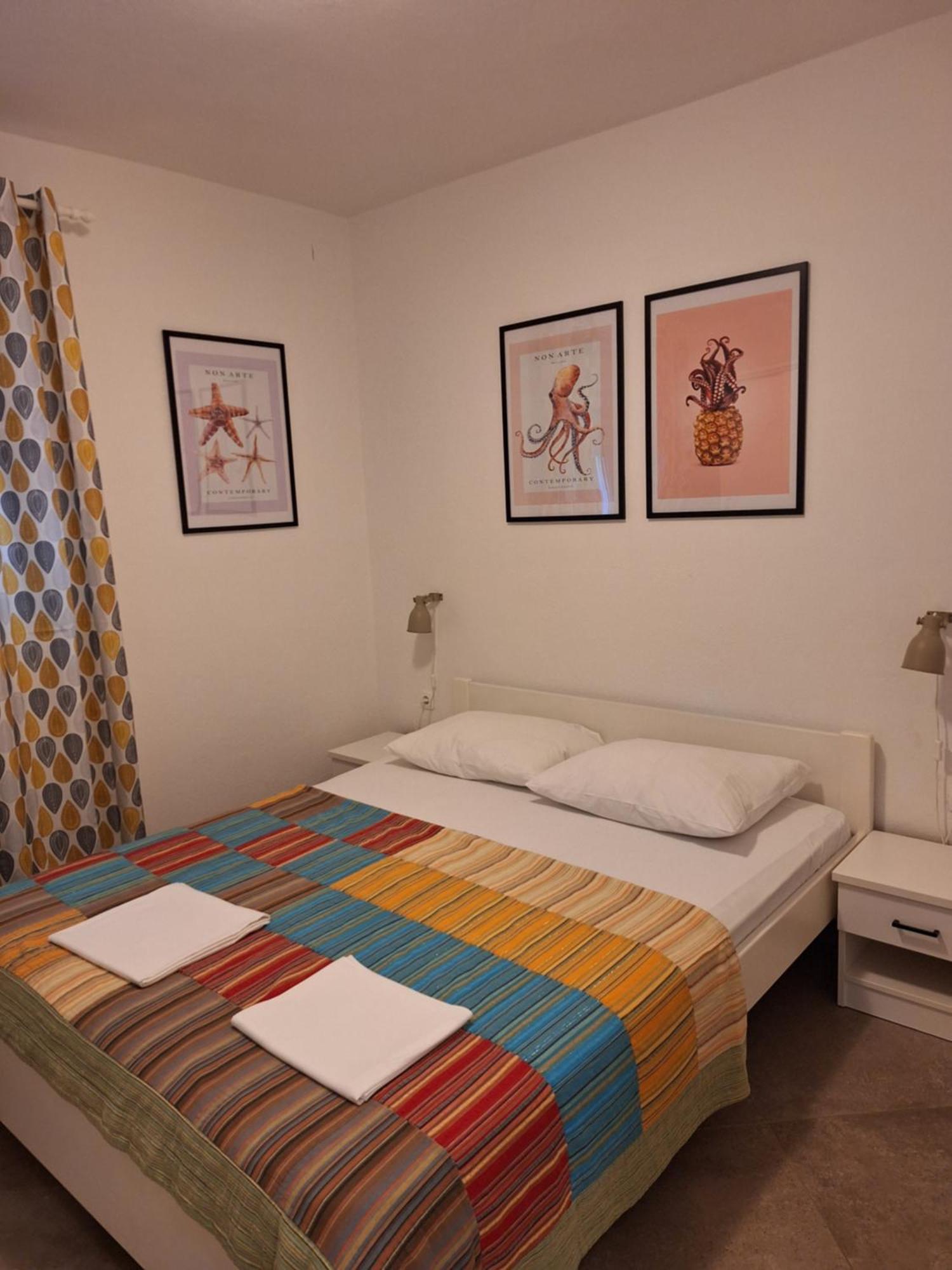Villa Haus Niko セニ 部屋 写真